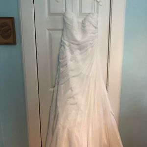 David’s Bridal Wedding Dress and Sash/Belt